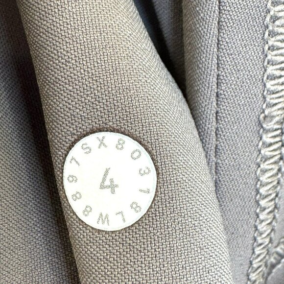 Lululemon On The Fly Skirt Womens Size 4 Magnum Gray High Rise 4-Way Stretch - Picture 3 of 4